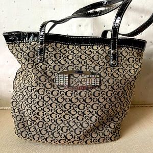 Guess Shoulder Bag